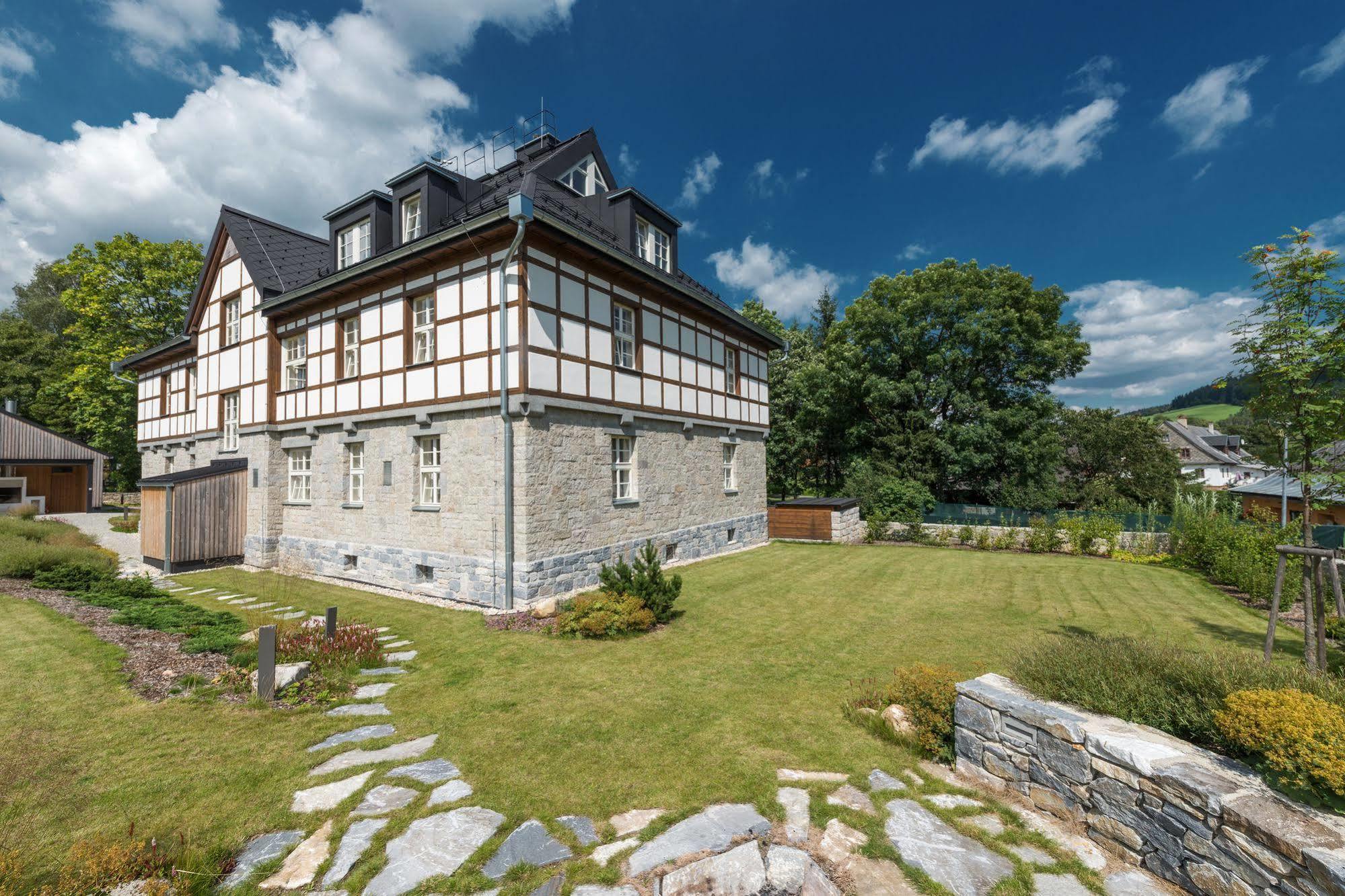 Theresian Apartment Ostružná Zewnętrze zdjęcie